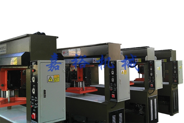 液壓龍門式裁斷機：工業製造中的利器